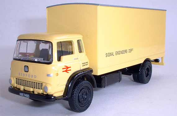 BRITISH RAIL Bedford TK Short 2 Axle Boxvan Lorry.